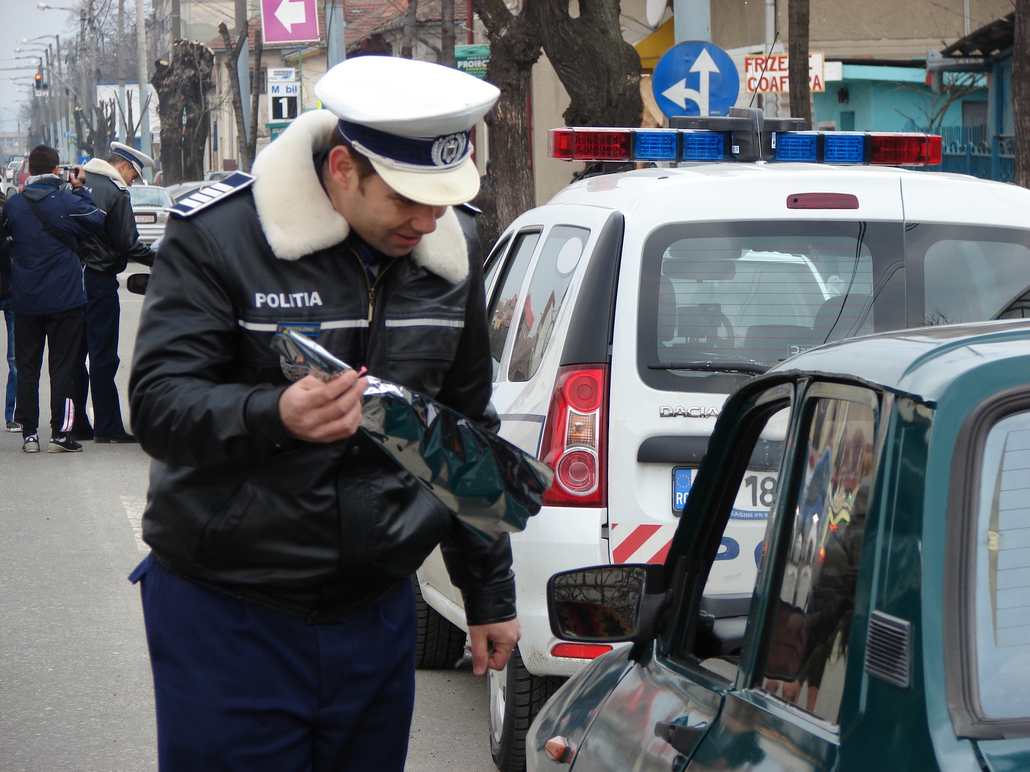 politia flori soferite 1 - Jurnalul Olteniei – Știri din Craiova și Oltenia