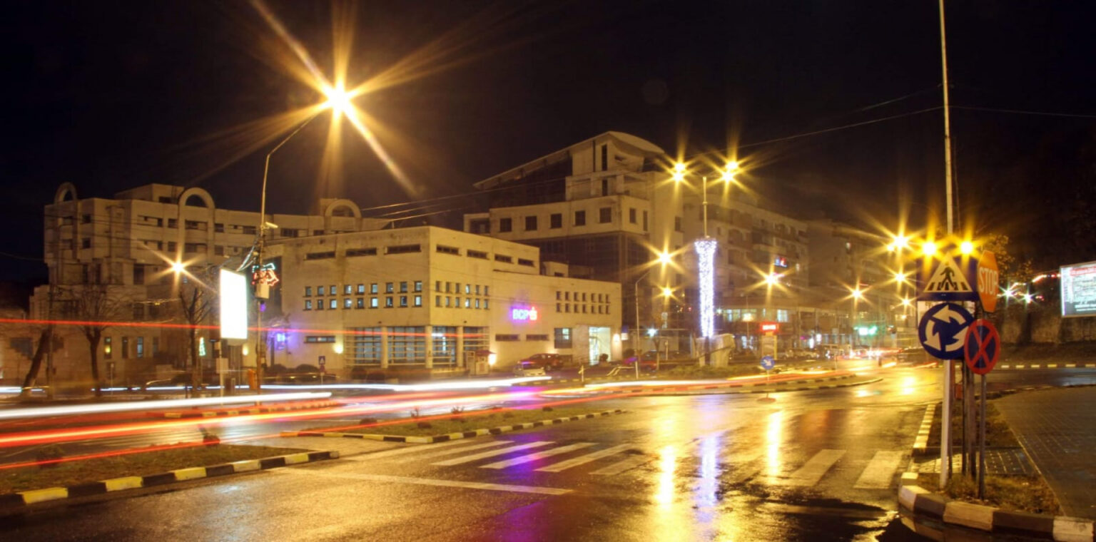 iluminat public ramnic - Jurnalul Olteniei – Știri din Craiova și Oltenia