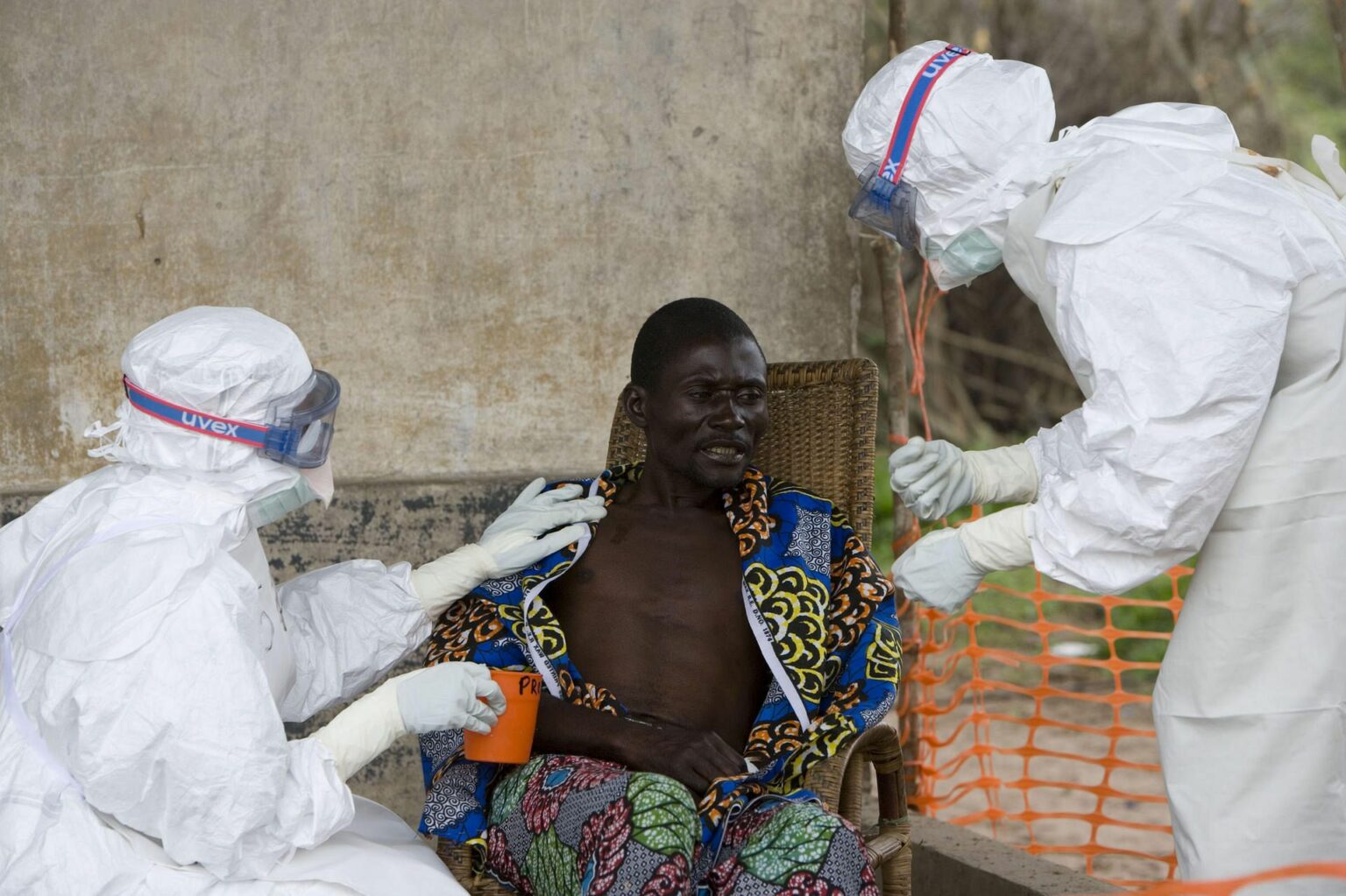 congo-guinea-ebola-agui101-2014-07 - Jurnalul Olteniei – Știri din Craiova și Oltenia