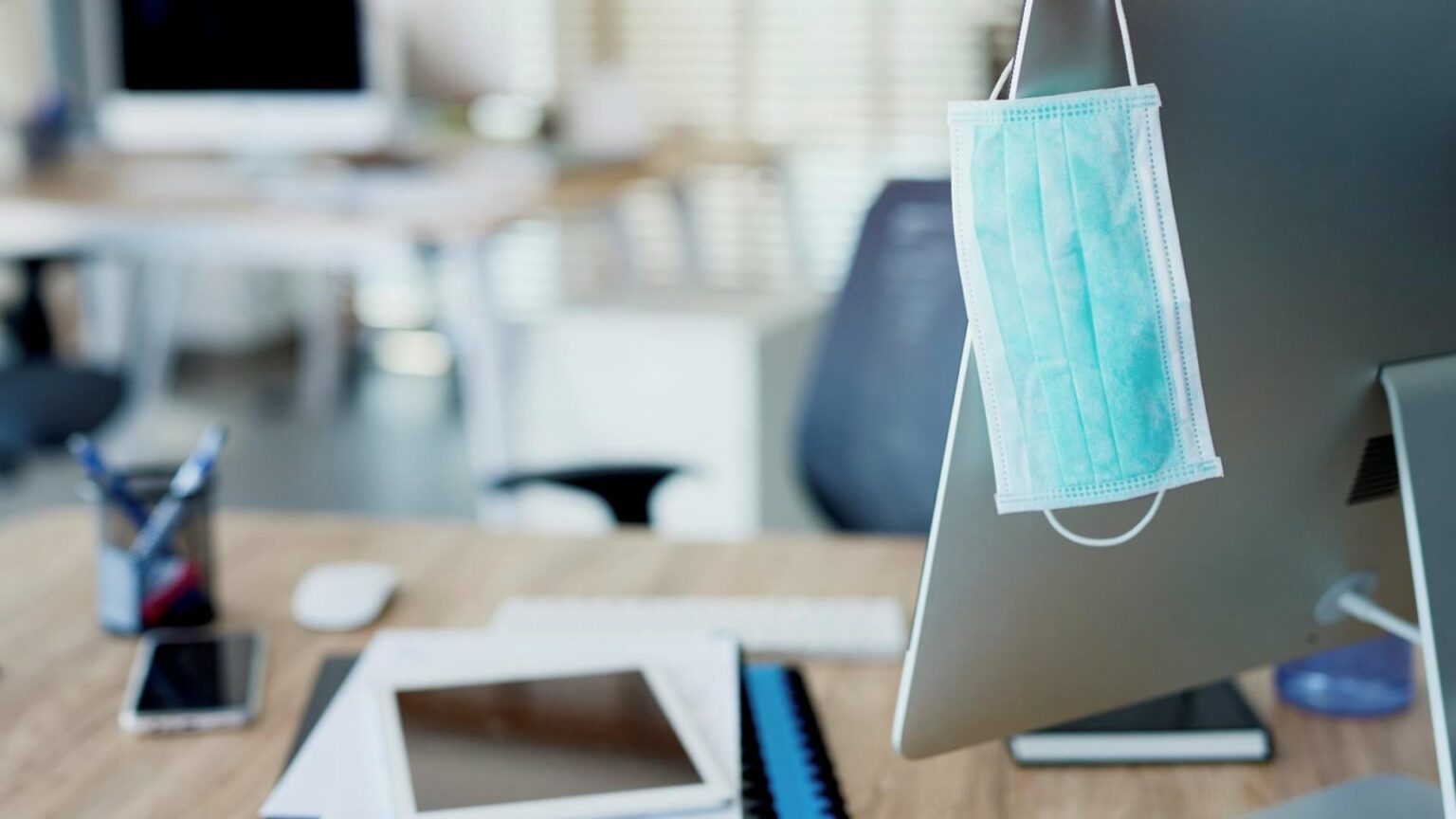 cine-nu-e-obligat-sa-poarte-masca-de-protectie-la-munca_33564400 - Jurnalul Olteniei – Știri din Craiova și Oltenia