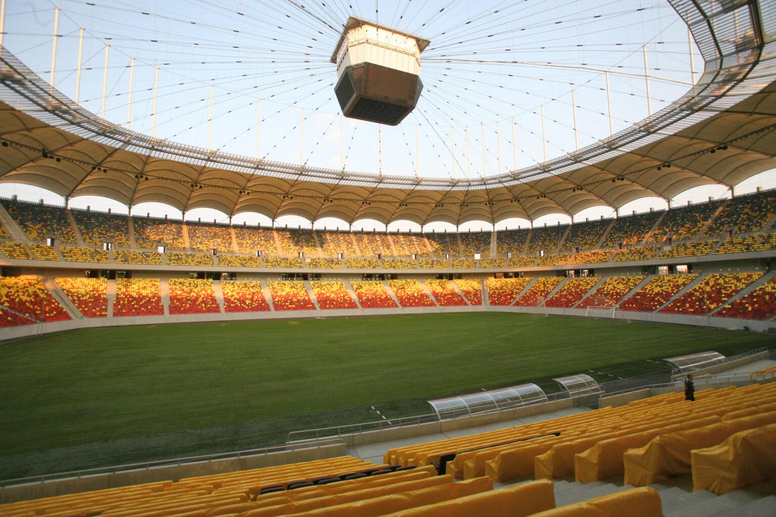 NOUL GAZON - ARENA NATIONALA - Jurnalul Olteniei – Știri din Craiova și Oltenia