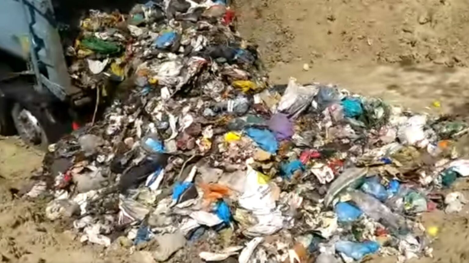 gunoi-valcea_cb7f000043 - Jurnalul Olteniei – Știri din Craiova și Oltenia