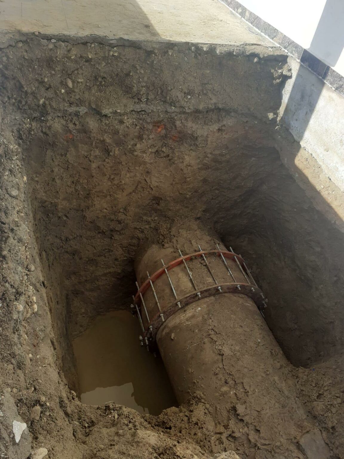 AvarieConductă - Jurnalul Olteniei – Știri din Craiova și Oltenia