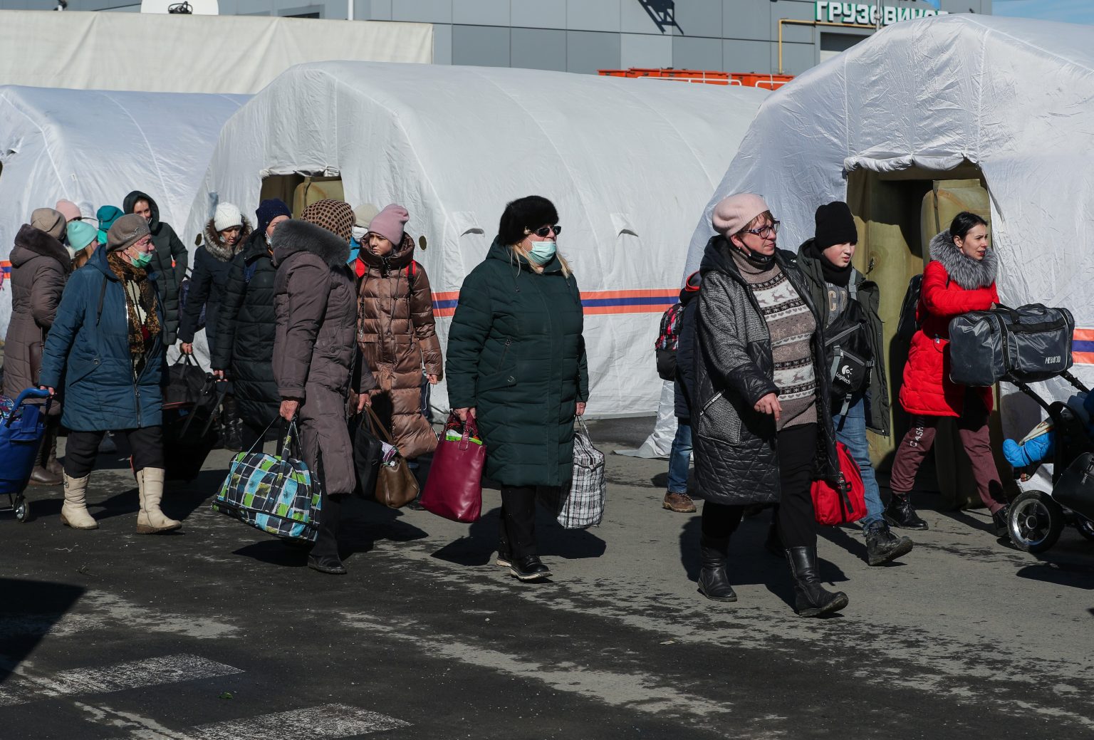 Evacuation of Donetsk People's Republic residents to Russia's Rostov-on-Don Region - Jurnalul Olteniei – Știri din Craiova și Oltenia