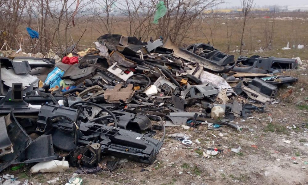 Amenzi pentru craiovenii care au aruncat gunoaie în locuri nepermise