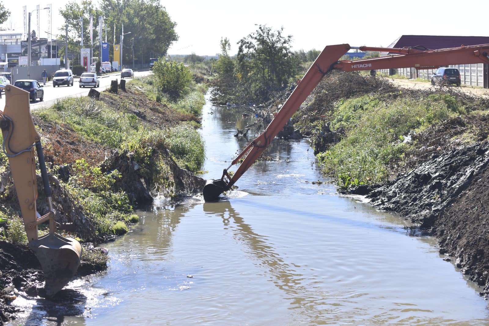 decolamatare canal riului