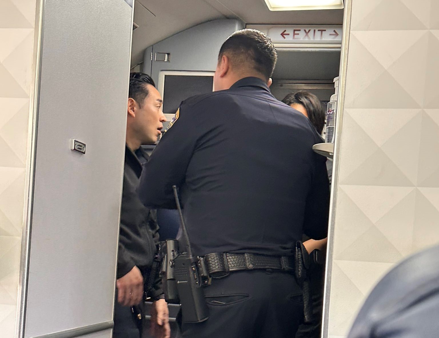 FsGISlbaAAAtLLK - Jurnalul Olteniei – Știri din Craiova și Oltenia