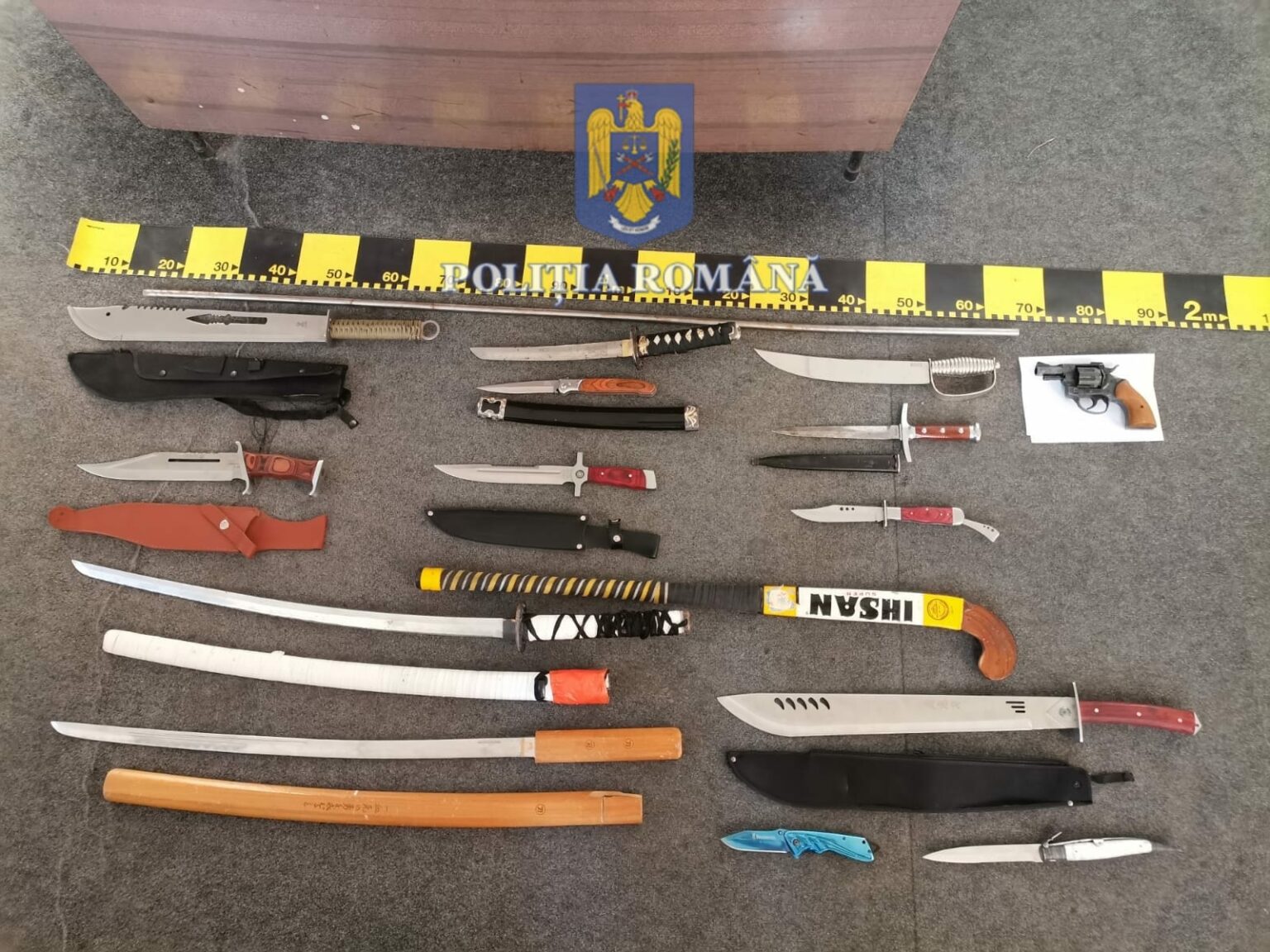 cutite sabii si macete - Jurnalul Olteniei – Știri din Craiova și Oltenia