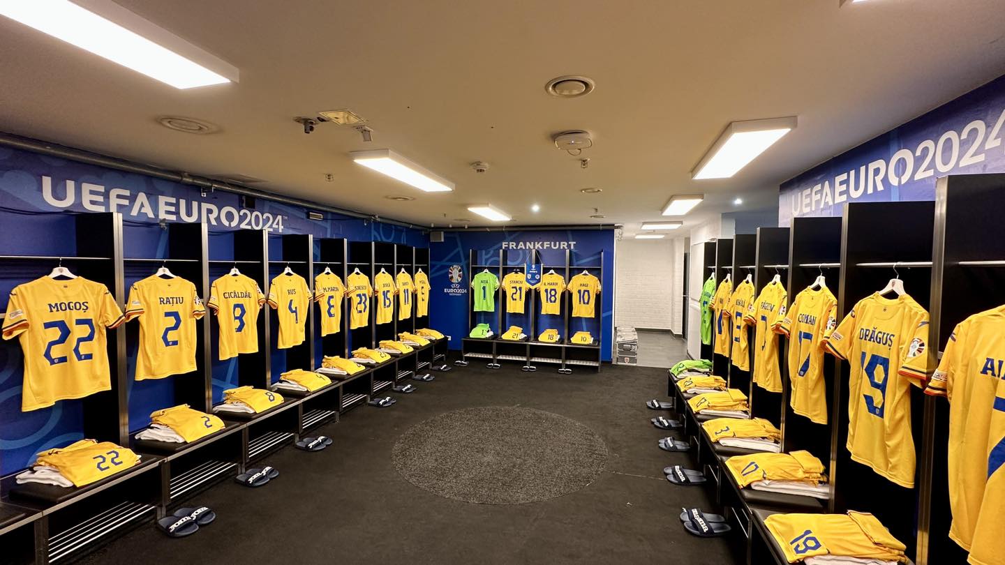 tricolor in echipa ideala - Jurnalul Olteniei – Știri din Craiova și Oltenia