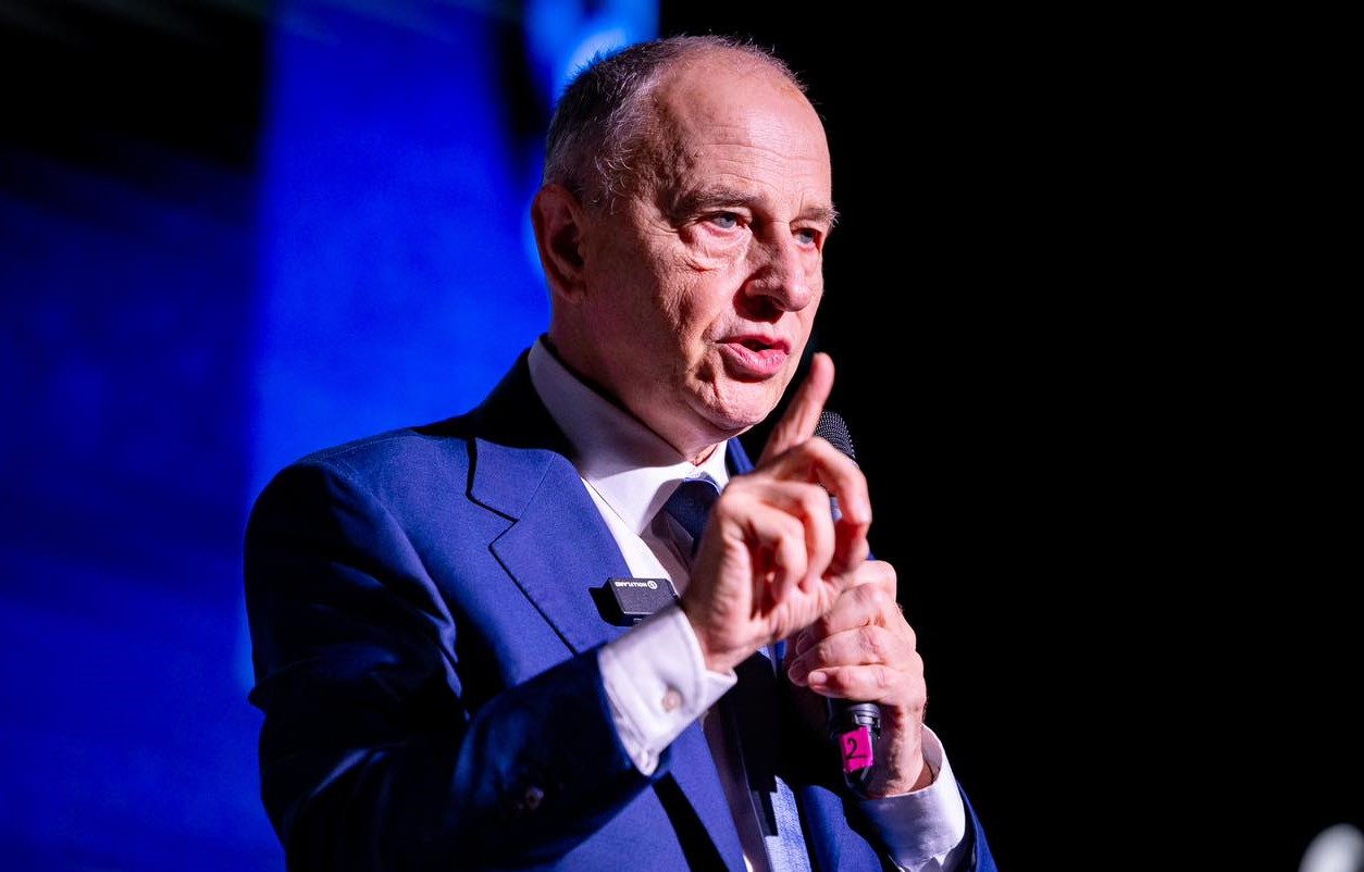 Foto: Facebook/Mircea Geoana - Jurnalul Olteniei – Știri din Craiova și Oltenia Foto: Facebook/Mircea Geoana