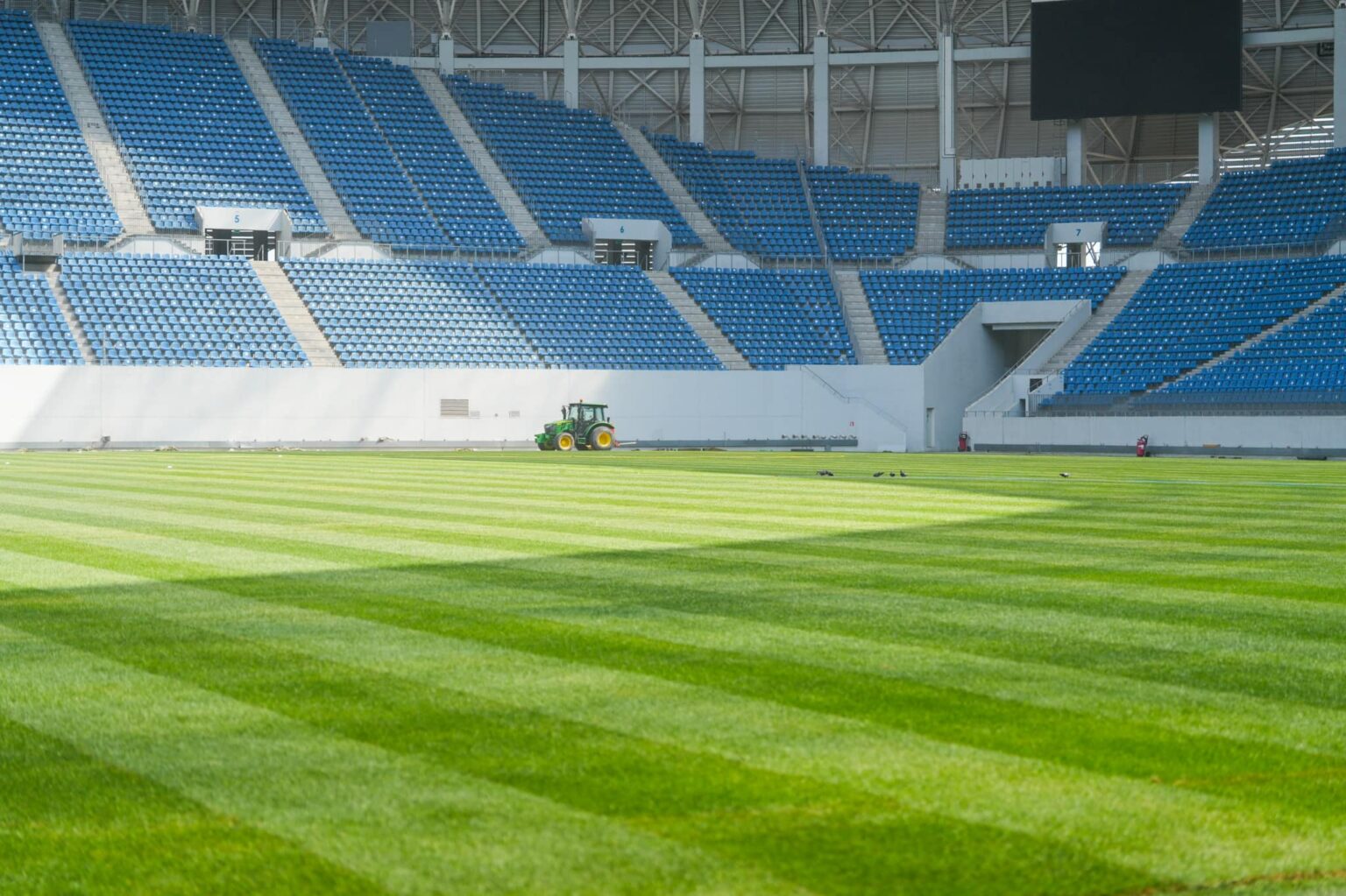 gazon nou stadion Ion Oblemenco - Jurnalul Olteniei – Știri din Craiova și Oltenia