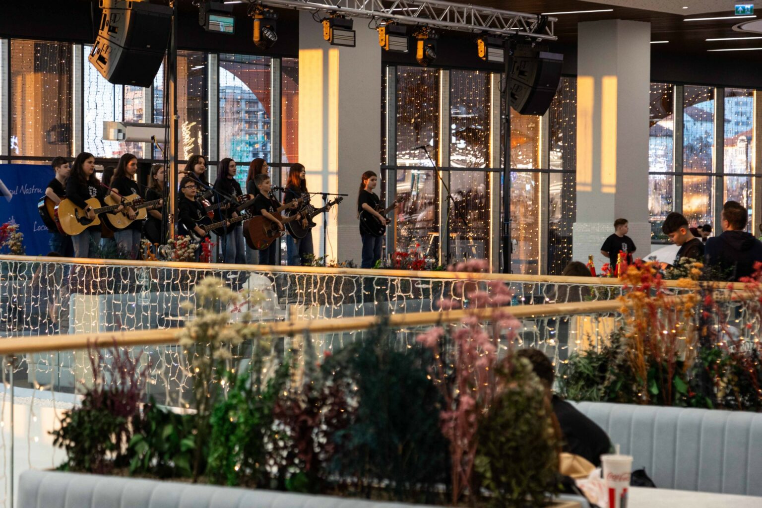 Promenada Craiova - Activări Crăciun 2024 - Jurnalul Olteniei – Știri din Craiova și Oltenia