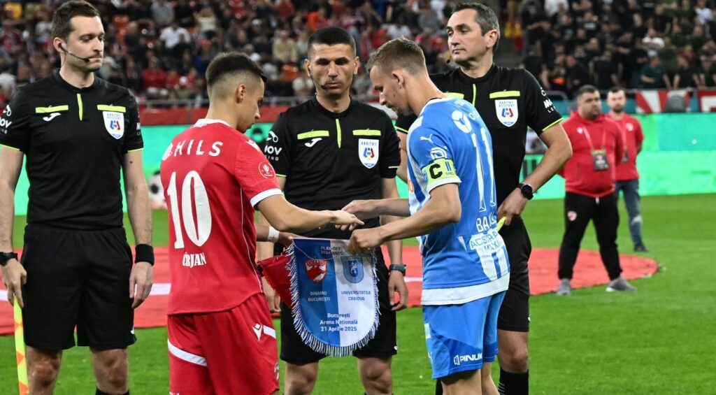 Dinamo - Craiova: derby ca pe vremuri