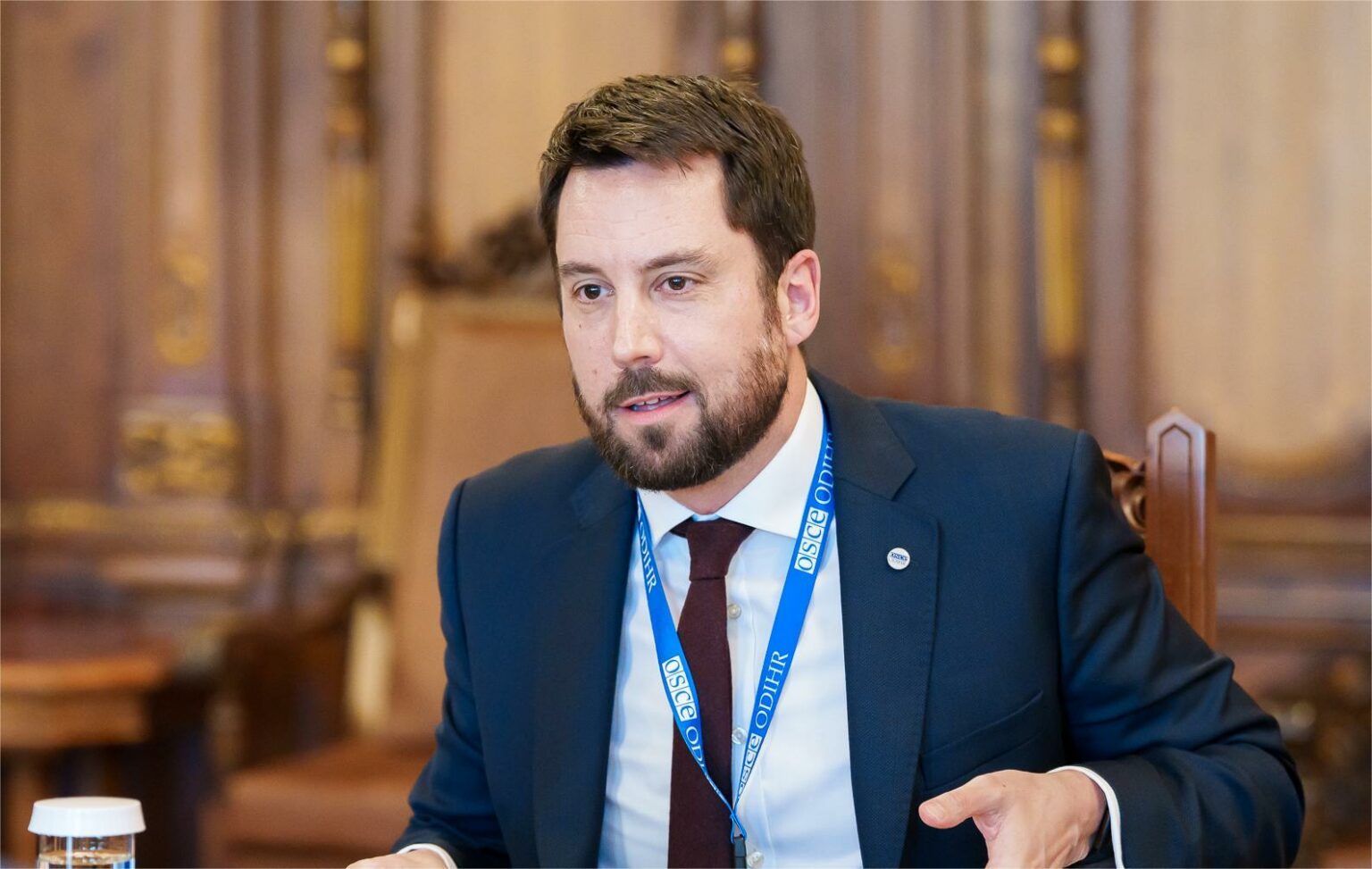 Foto: Eoghan Murphy, şeful misiunii de observare a Office for Democratic Institutions and Human Rights (ODIHR) / Sursa foto: Facebook/ Administrația Prezidențială a României