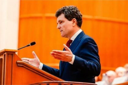 Foto: Facebook/Nicușor Dan