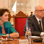 Judecătoarea CCR Laura-Iuliana Scântei și fostul președinte CCR Marian Enache. Foto: Facebook/Curtea Constituțională a României