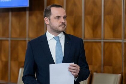 Ministrul Sănătăţii, Alexandru Rogobete. Foto: Facebook