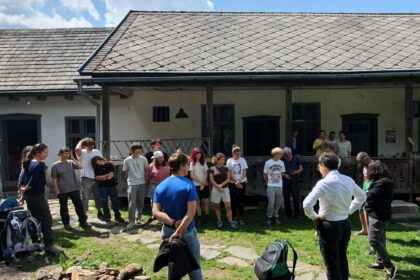 Foto: Facebook/Adoptă o Casă la Roşia Montană