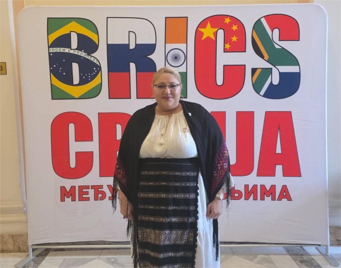 Diana Șoșoacă la Conferință BRICS, în Serbia. Foto: Facebook