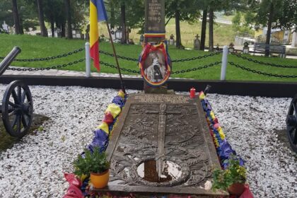 Mormântul lui Avram Iancu. Foto: Captură video