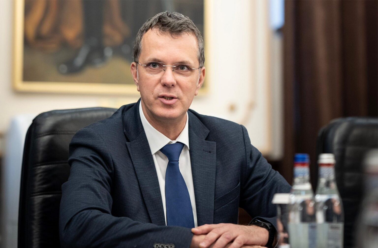 Ministrul Apărării, Ionuţ Moşteanu. Foto: Facebook