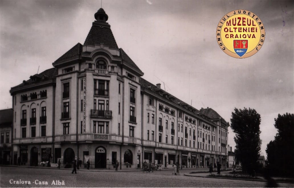 Casă Albă, fotografie tip Carte Poștală, din Colecția de Cărți Poștale a Muzeului Olteniei. Foto: Facebook/ Muzeul Olteniei