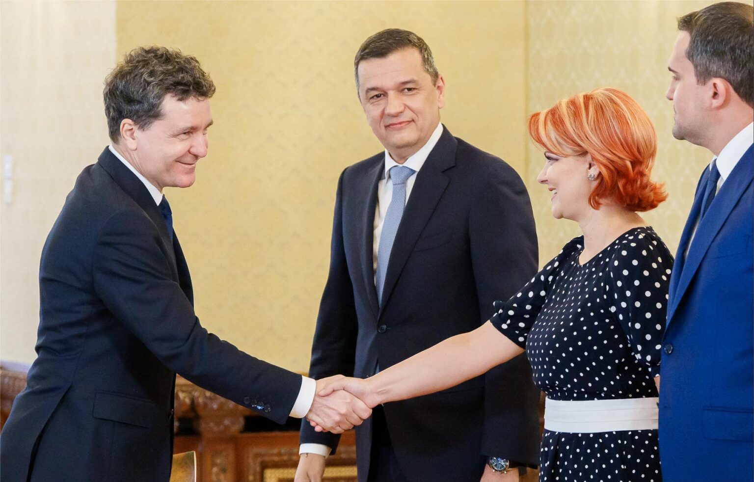 Nicușor Dan la consultările cu partidele și formațiunile politice parlamentare. Foto: presidency.ro