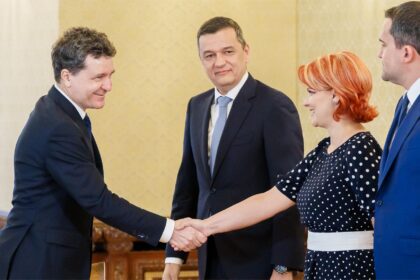 Nicușor Dan la consultările cu partidele și formațiunile politice parlamentare. Foto: presidency.ro