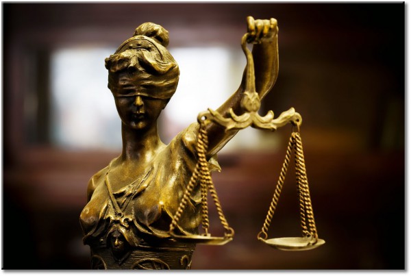 Avocatul lui Fierăscu, noul partener de afaceri al Primăriei Slatina, prins alături de clientul său când încerca să fugă din ţară după bătaia de la vot