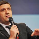 Ministrul Economiei atacă dur Avioane Craiova