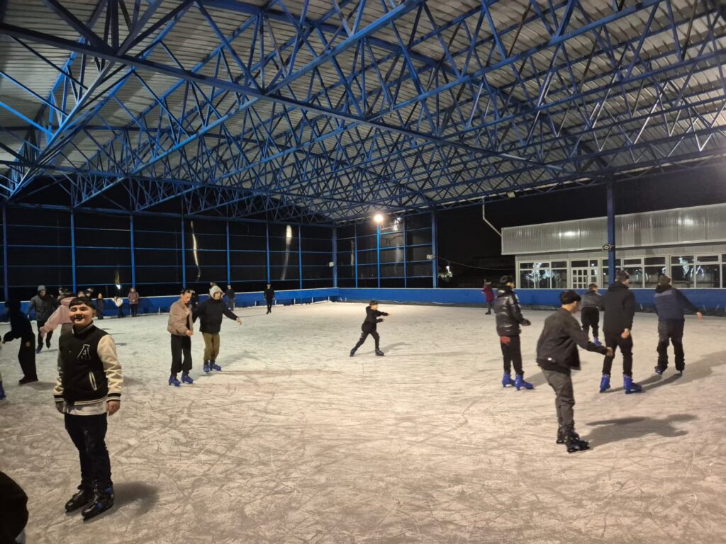 Patinoarul din Drobeta Turnu Severin 