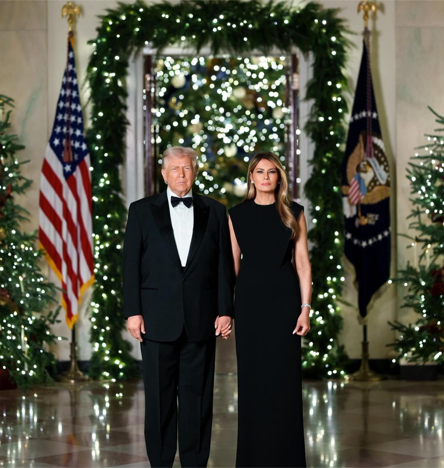 Trump, mesaj de Crăciun pentru „gunoaiele de stânga”