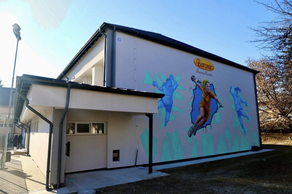 Râmnicu Vâlcea câștigă o sală de sport modernă pentru tineri