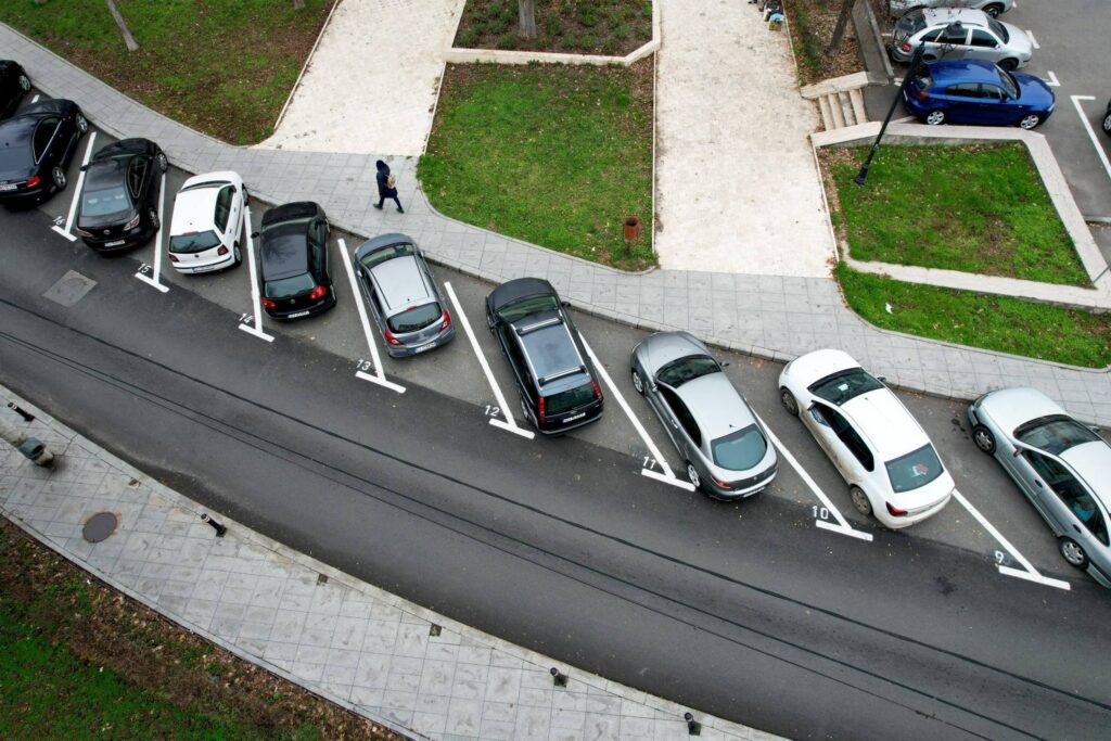 Cât costă plăcuța pentru parcarea de reședință din Craiova - Jurnalul Olteniei – Știri din Craiova și Oltenia Cât costă plăcuța pentru parcarea de reședință din Craiova