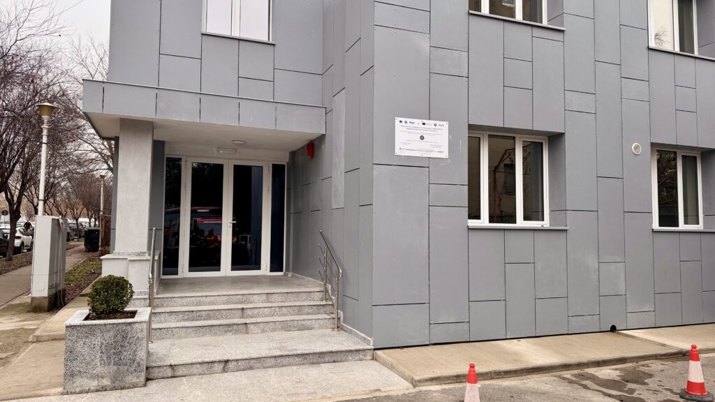 Sediu modern pentru pompieri - Jurnalul Olteniei – Știri din Craiova și Oltenia Sediu modern pentru pompieri