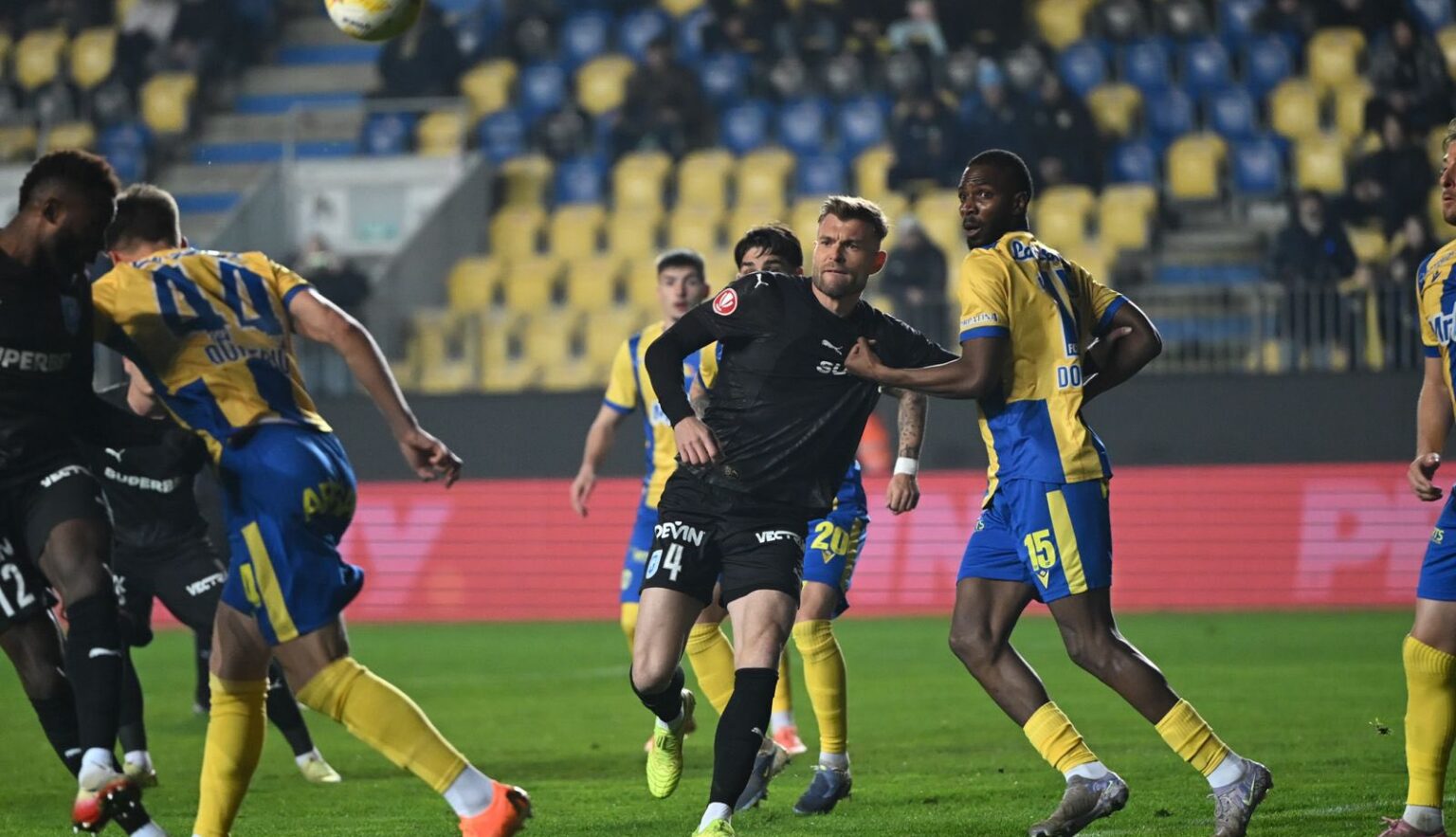 Universitatea Craiova castiga in Cupa Romaniei - Jurnalul Olteniei – Știri din Craiova și Oltenia Universitatea Craiova castiga in Cupa Romaniei