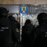 Percheziții masive în Dolj: Internet cafe-uri transformate în săli de jocuri de noroc ilegale