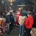 Crăciun solidar la Mischii: Rotary Club Craiova dăruiește