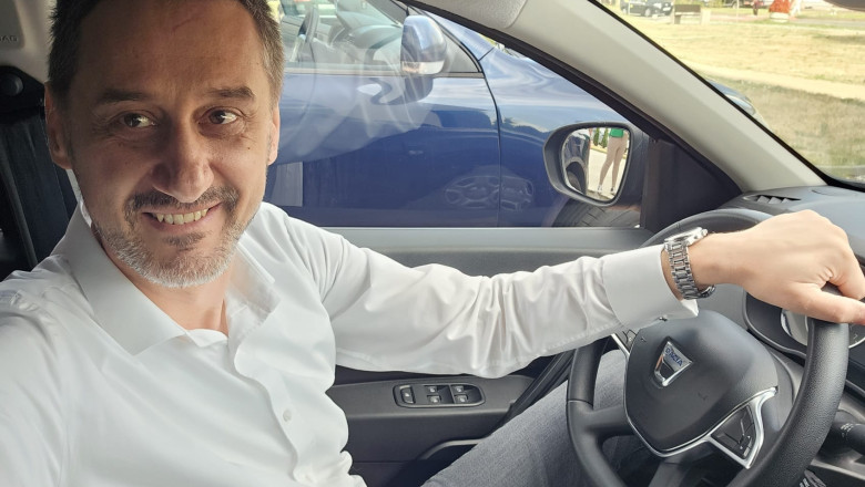 de mezzo la volan - Jurnalul Olteniei – Știri din Craiova și Oltenia Mario De Mezzo, lăsat pieton după o cursă nebună cu mașina Primăriei. Prins cu 180 km/h pe Drumul Expres