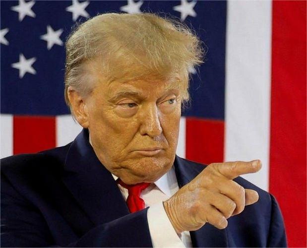 Trump l-a luat în vizor și pe omologul său columbian, Gustavo Petro