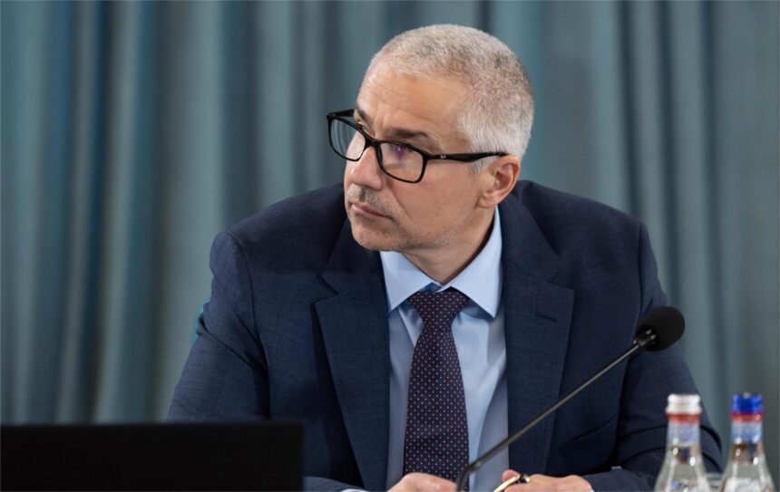 PSD îl susține pe Radu Marinescu în scandalul plagiatului