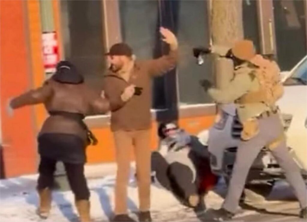 Furie în Minneapolis: American împușcat de agenții ICE