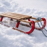 Sanie trasă de mașină, accident mortal în Olt