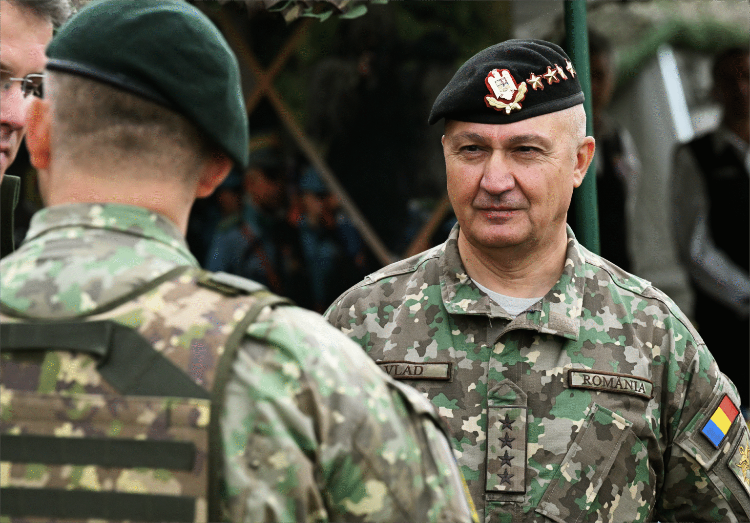 Vlad Gheorghiță: Românii, gata de efort de război