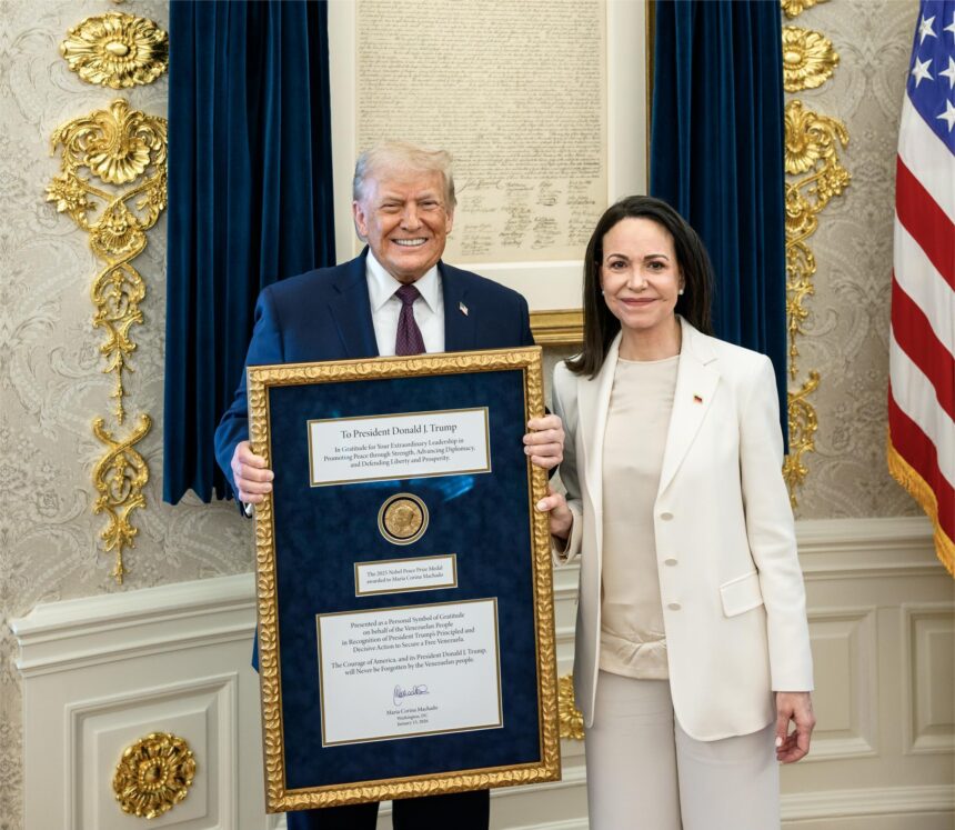Trump a primit medalia Nobel de la Maria Corina Machado. Foto: X