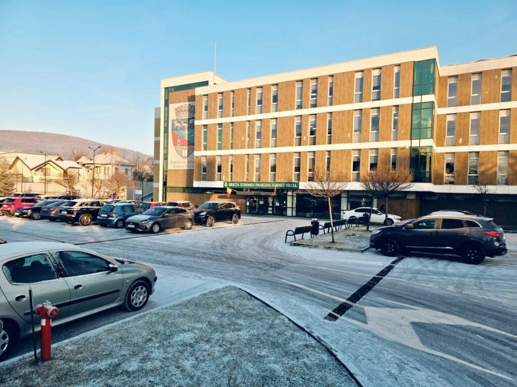 Unde se plătesc taxele și impozitele în Râmnicu Vâlcea Patru puncte de încasare și încă două pregătite deja - Jurnalul Olteniei – Știri din Craiova și Oltenia Unde se plătesc taxele și impozitele în Râmnicu Vâlcea. Patru puncte de încasare și încă două pregătite deja