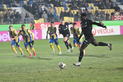 Universitatea Craiova continuă să domine Superliga României