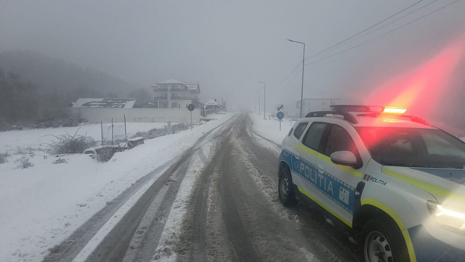 politia zapada - Jurnalul Olteniei – Știri din Craiova și Oltenia Oltenia, sub cod galben: ninsori și viscol până luni