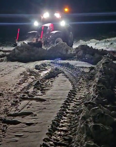 Lupta cu vântul în zona de sud: Utilaje grele în acțiune