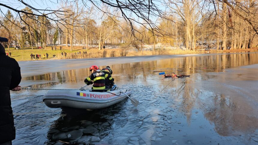 Craiova: Copil scos din lac în Parcul Nicolae Romanescu